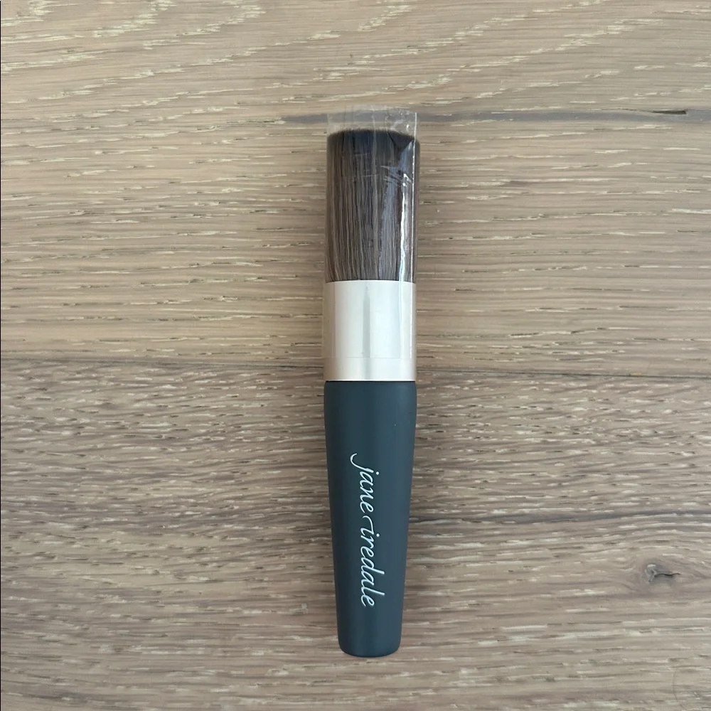 Jane Iredale The Handi Brush